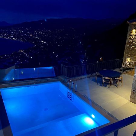 Orithyia Prime Living Villa Kalamata Bagian luar foto
