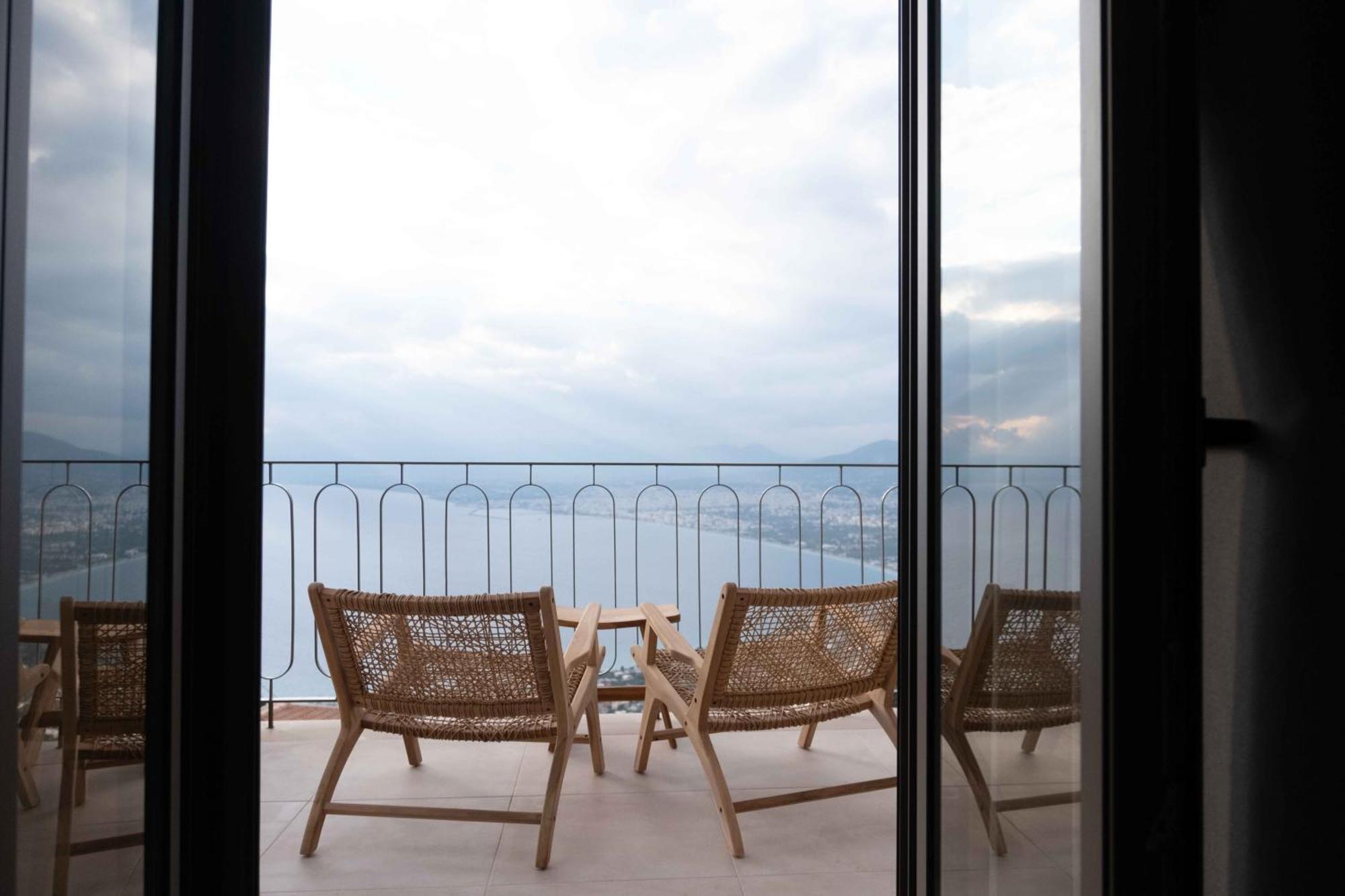 Orithyia Prime Living Villa Kalamata Bagian luar foto