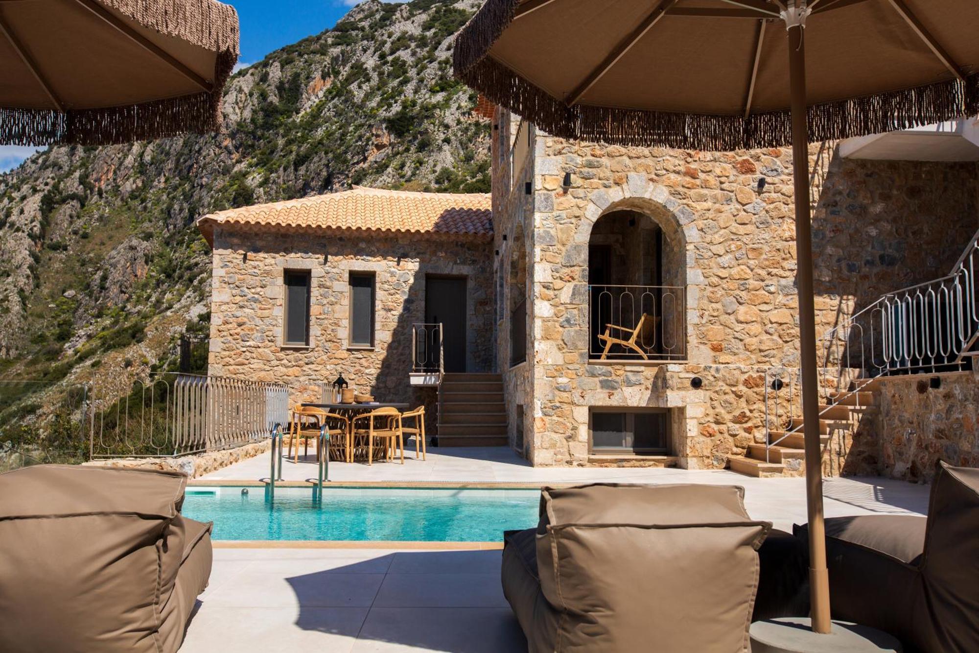 Orithyia Prime Living Villa Kalamata Bagian luar foto