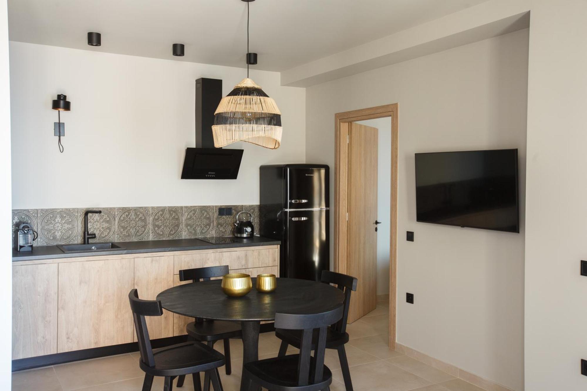 Orithyia Prime Living Villa Kalamata Bagian luar foto