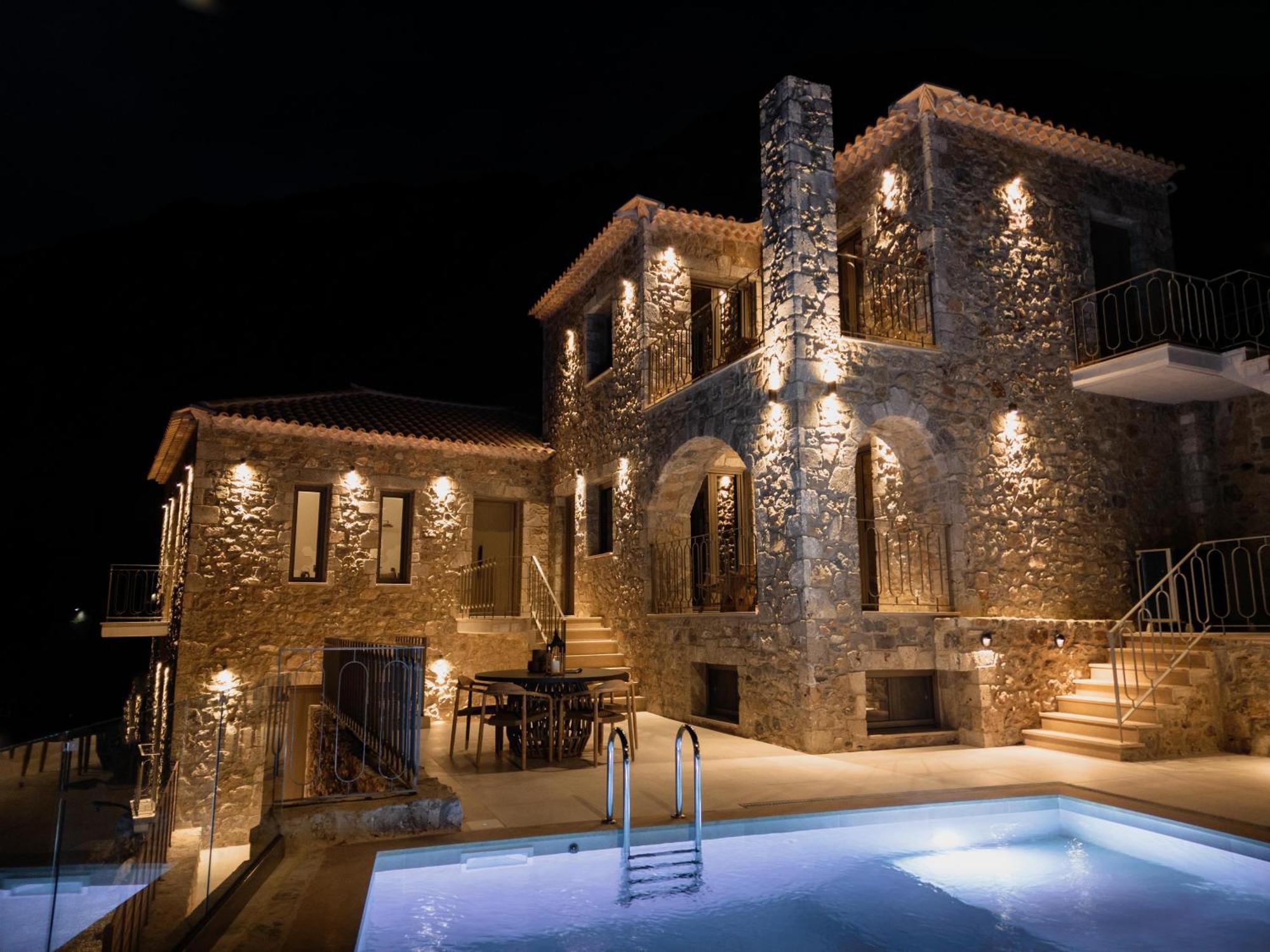 Orithyia Prime Living Villa Kalamata Bagian luar foto