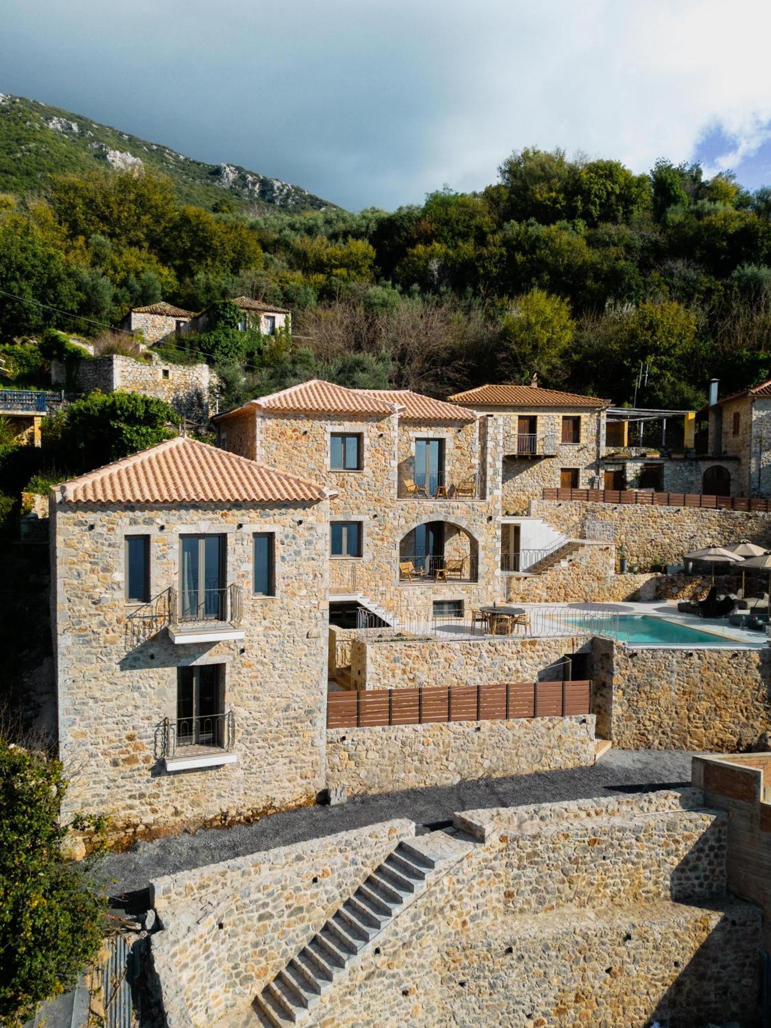 Orithyia Prime Living Villa Kalamata Bagian luar foto