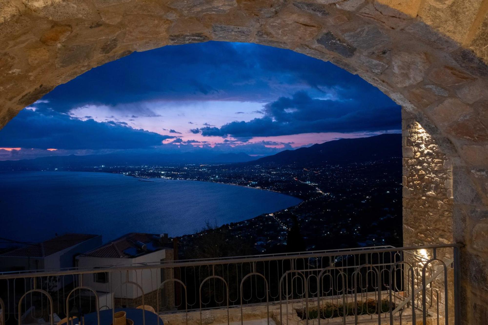 Orithyia Prime Living Villa Kalamata Bagian luar foto