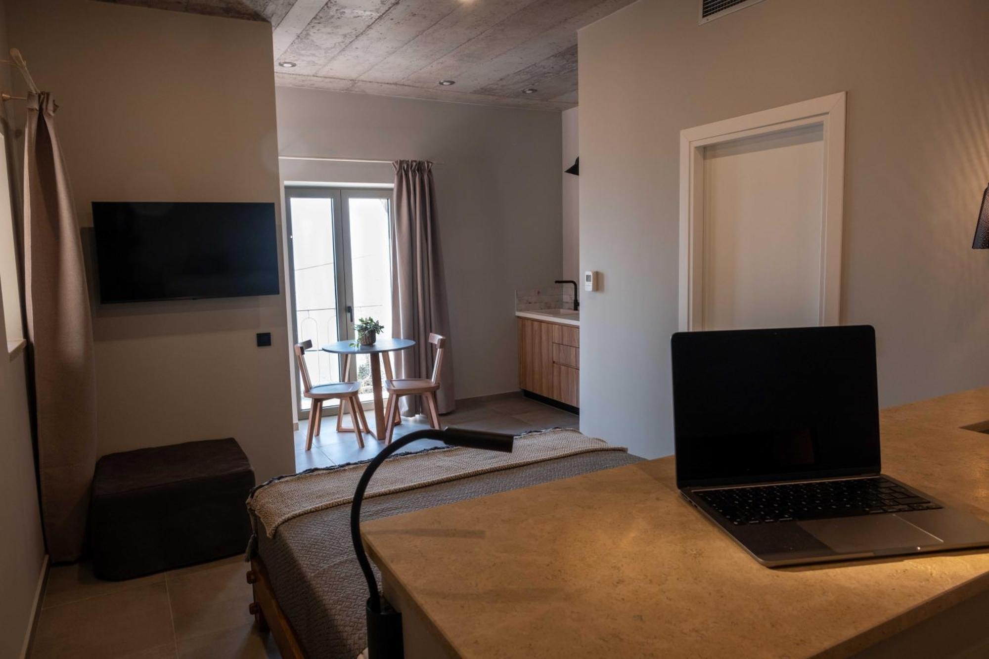 Orithyia Prime Living Villa Kalamata Bagian luar foto