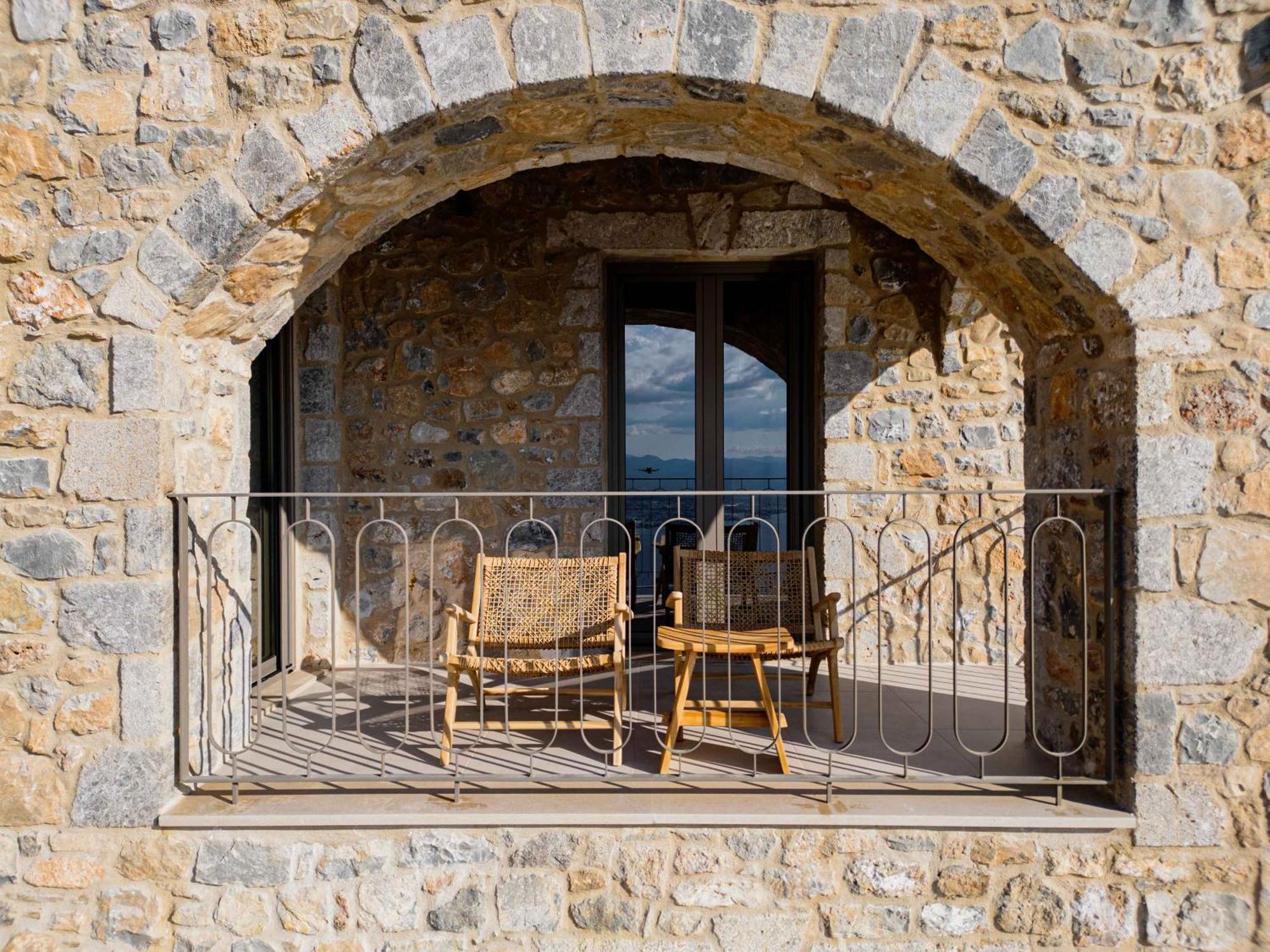 Orithyia Prime Living Villa Kalamata Bagian luar foto