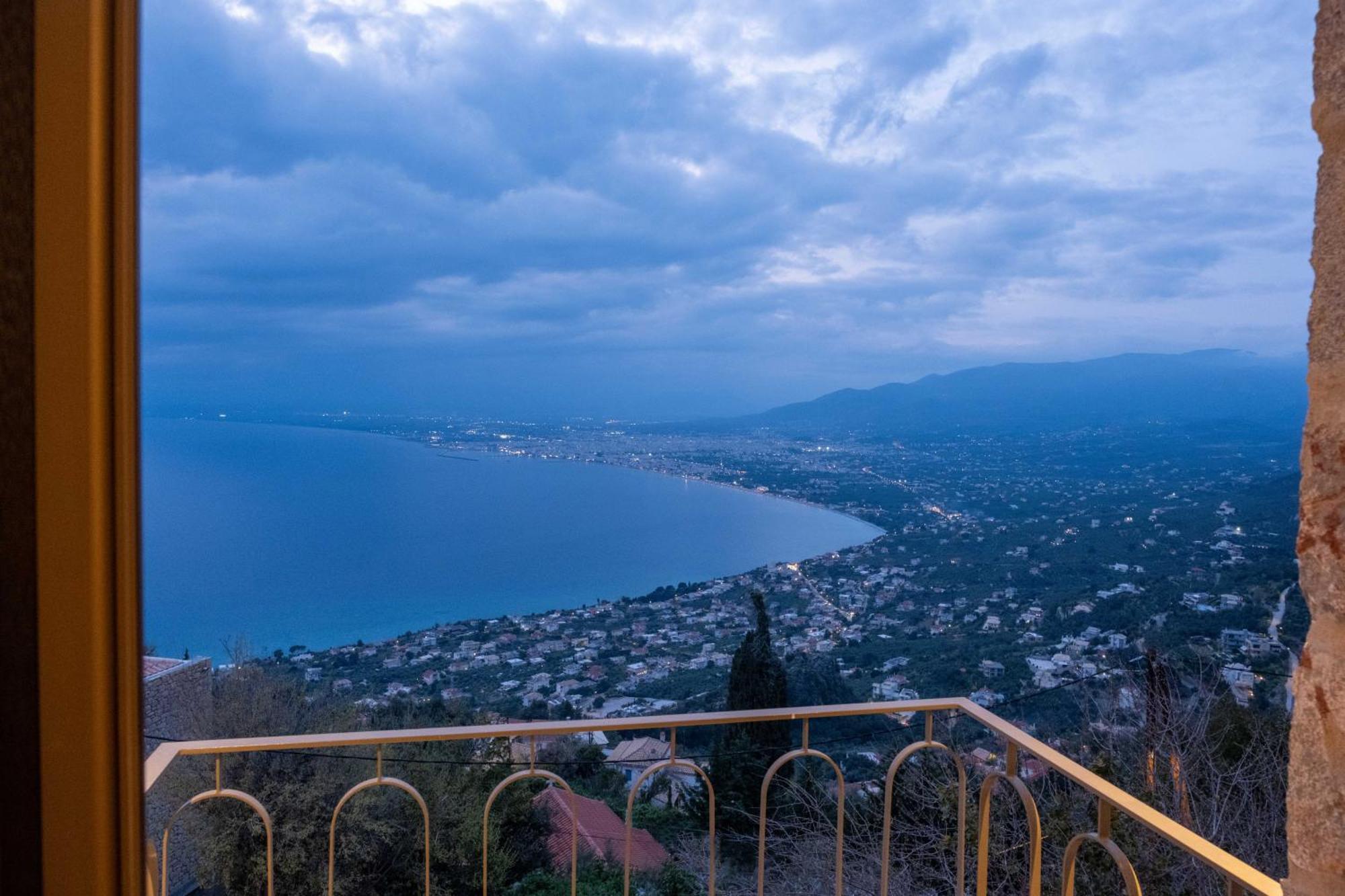 Orithyia Prime Living Villa Kalamata Bagian luar foto