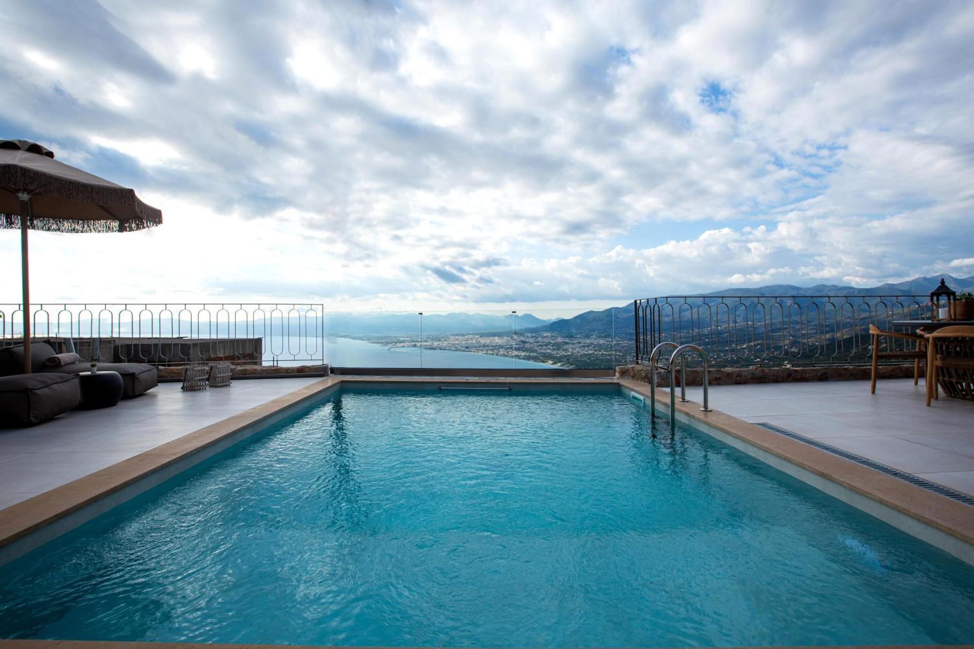 Orithyia Prime Living Villa Kalamata Bagian luar foto