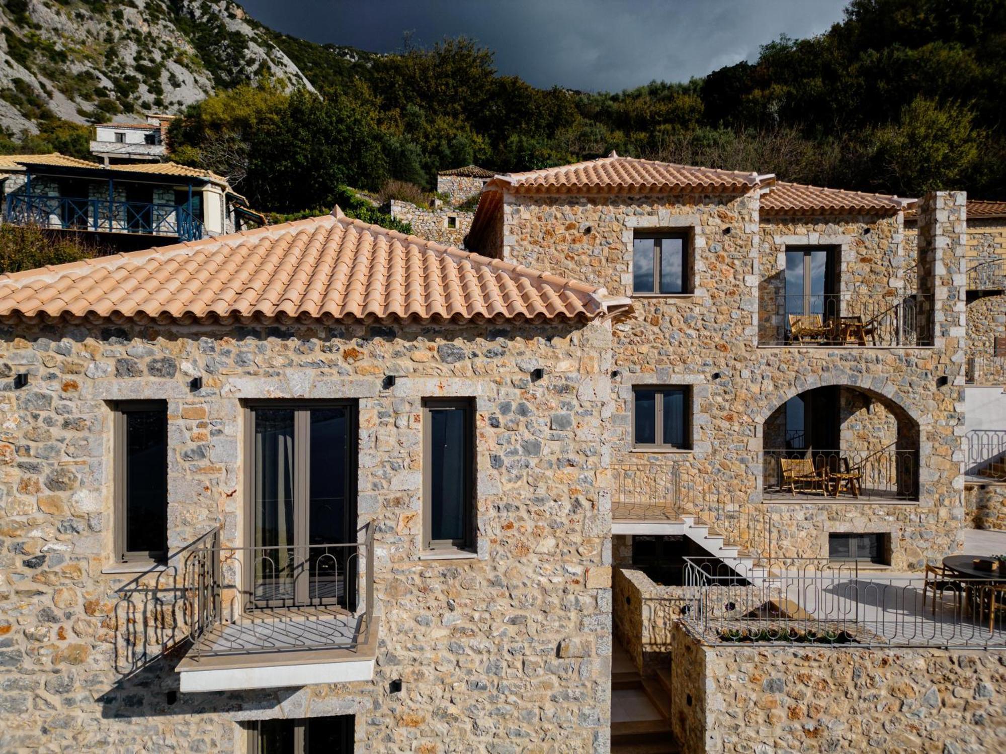 Orithyia Prime Living Villa Kalamata Bagian luar foto